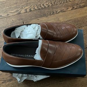 Women’s Cole Haan Original Grand Loafer Basically New size 9